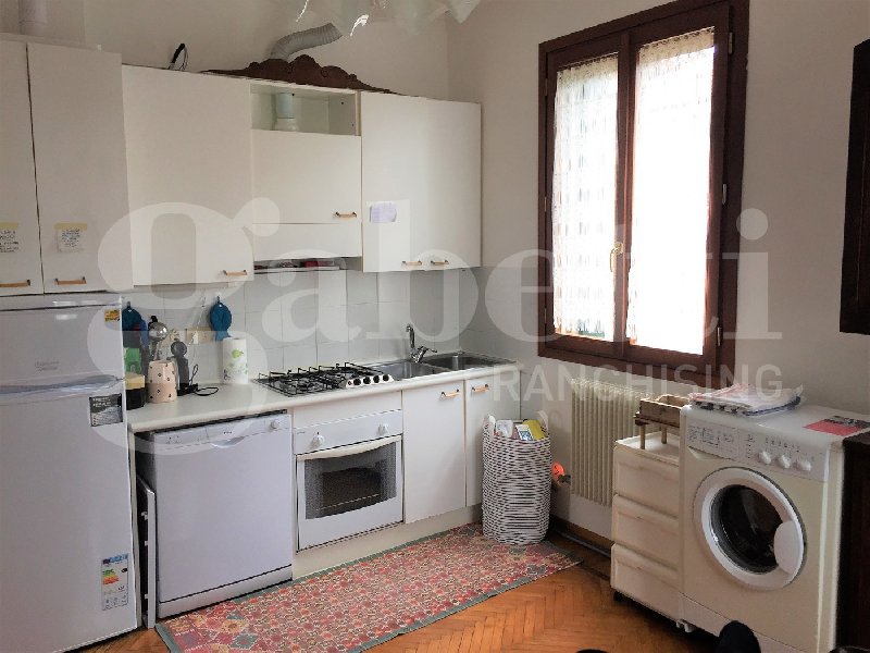 https://www.gabettivenezia.it/Appartamento affitto Venezia Via Lorenzo Marcello, € 960, 2 camere, 70 mq, Terzo piano